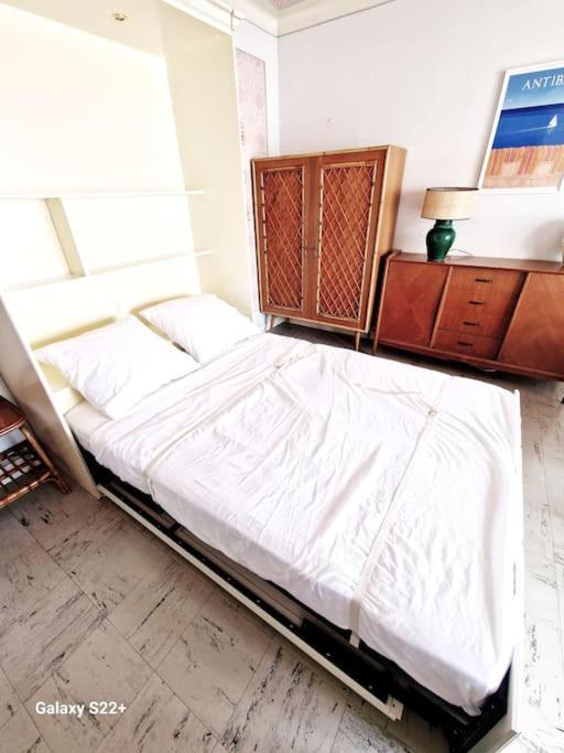 Cozy Studio, Sea View, Old Town, Near Beaches Antibes Esterno foto